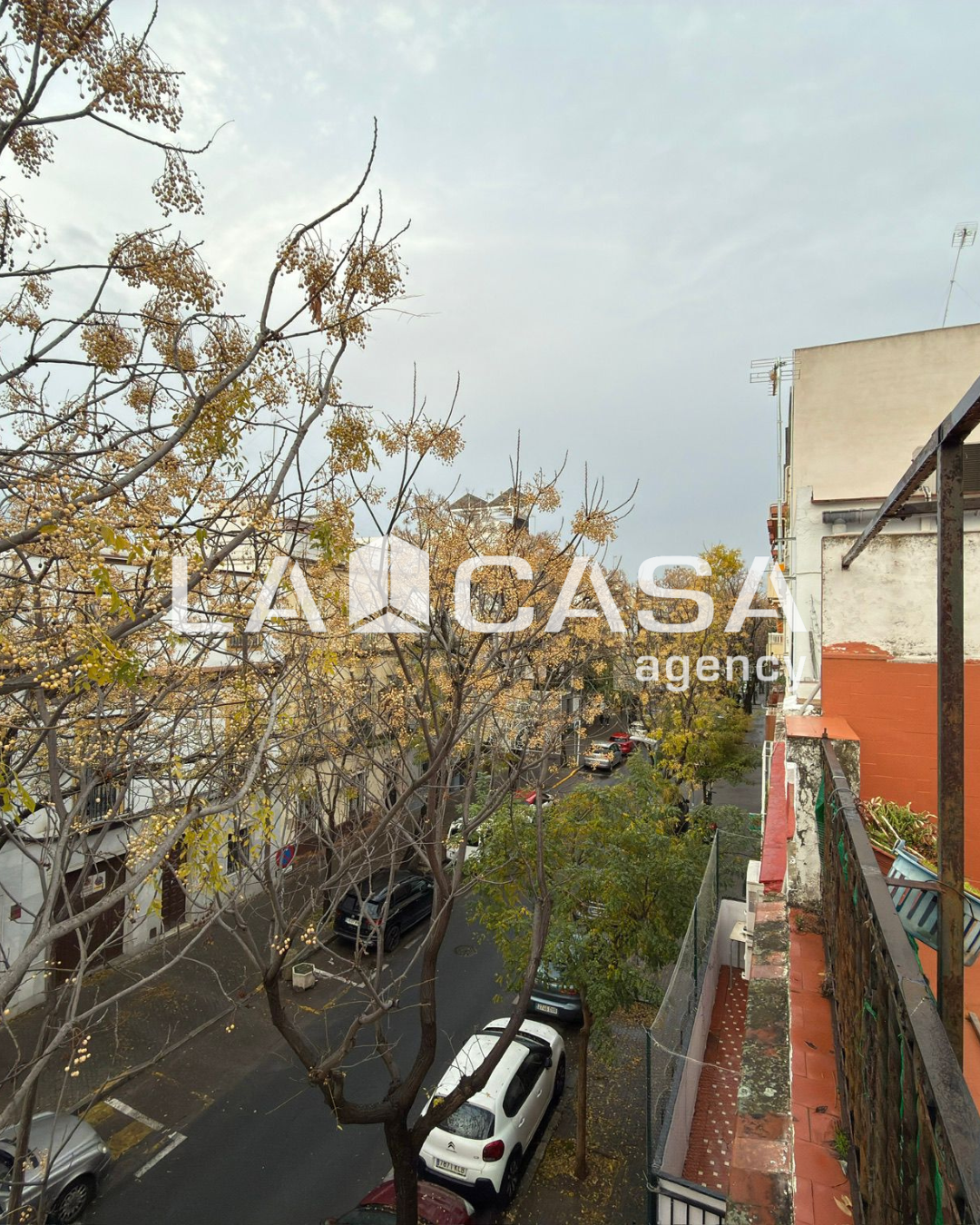 Vista exterior de Casa adosada en venda en  Sevilla Capital amb Terrassa
