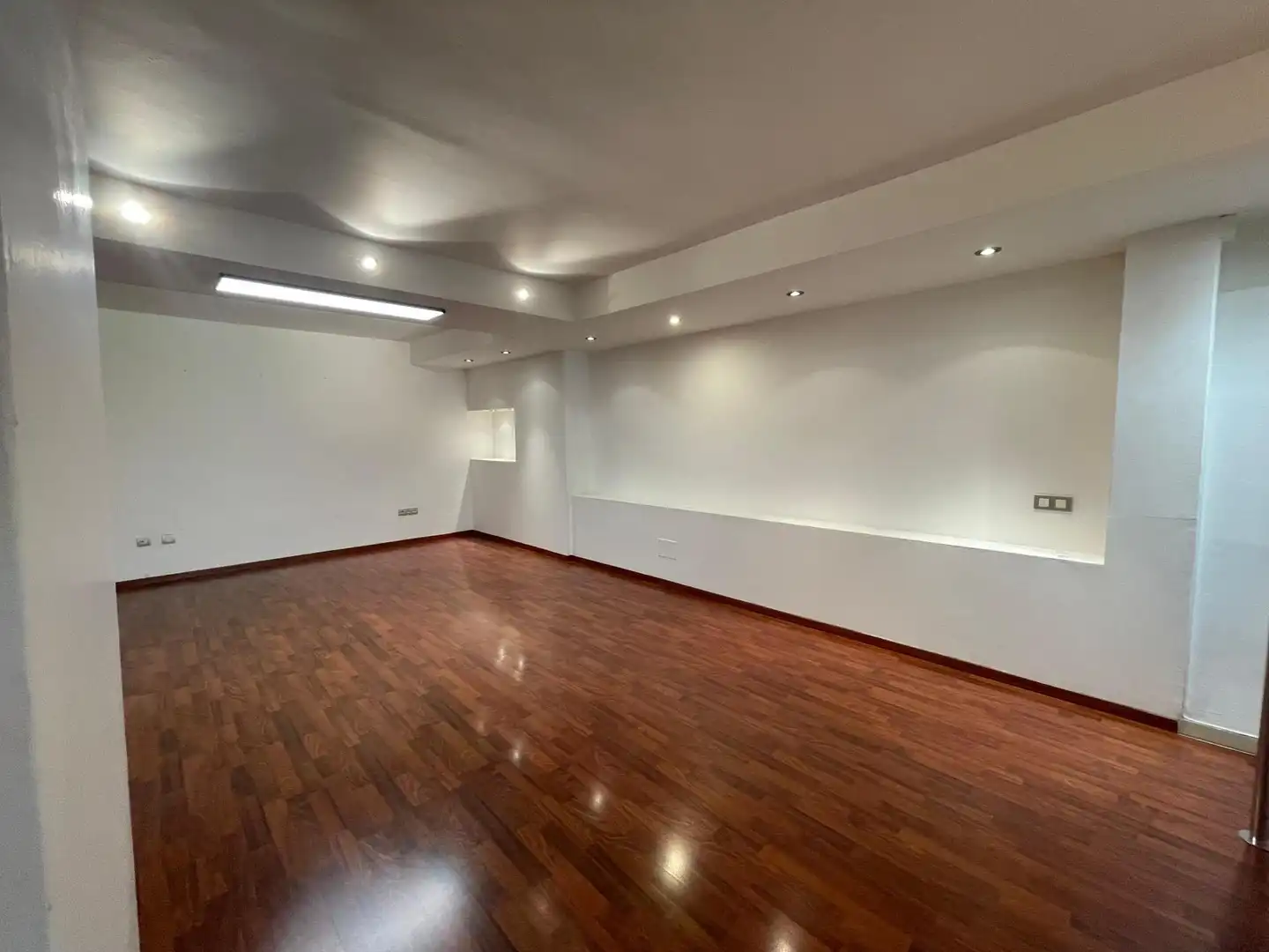 Local comercial de lloguer a d'Aragó, imagen 13