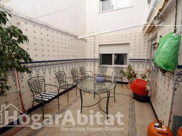 Appartamento con balcone in vendita a Calle SANTA TERESA