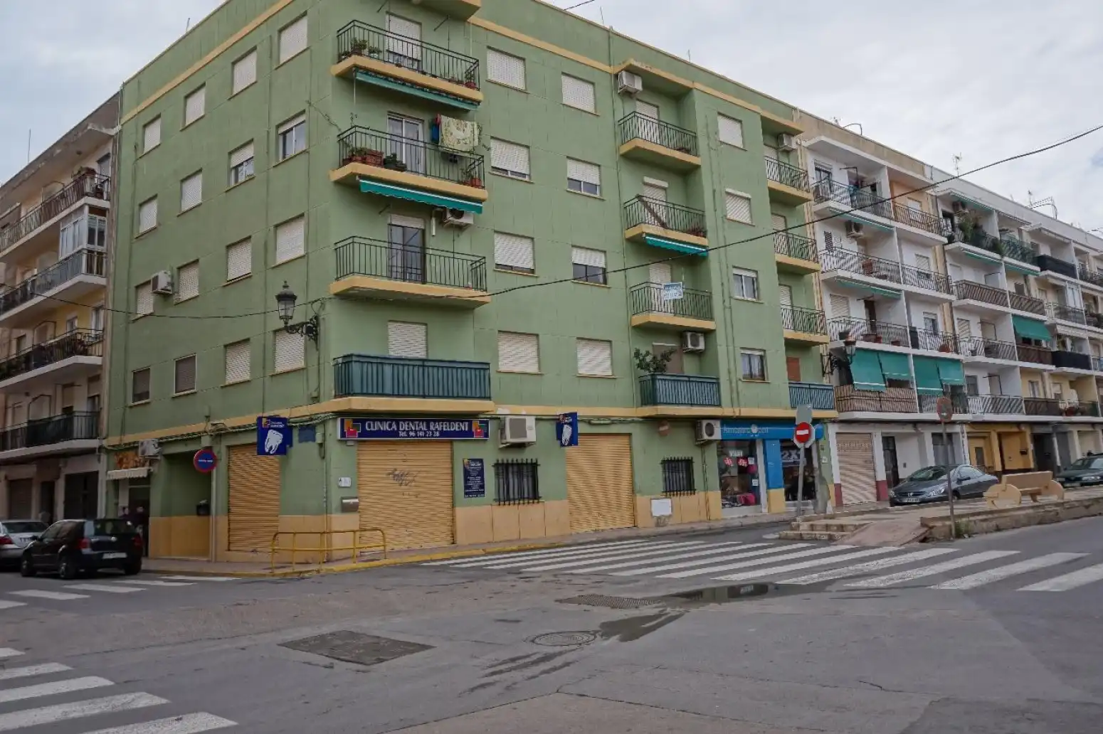 Exterior view of Flat for sale in Rafelbuñol / Rafelbunyol  with Air Conditioner, Storage room and Balcony