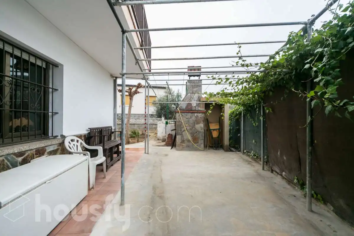 Houses for sale in Carrer de L'Estaca, Fondo Somella