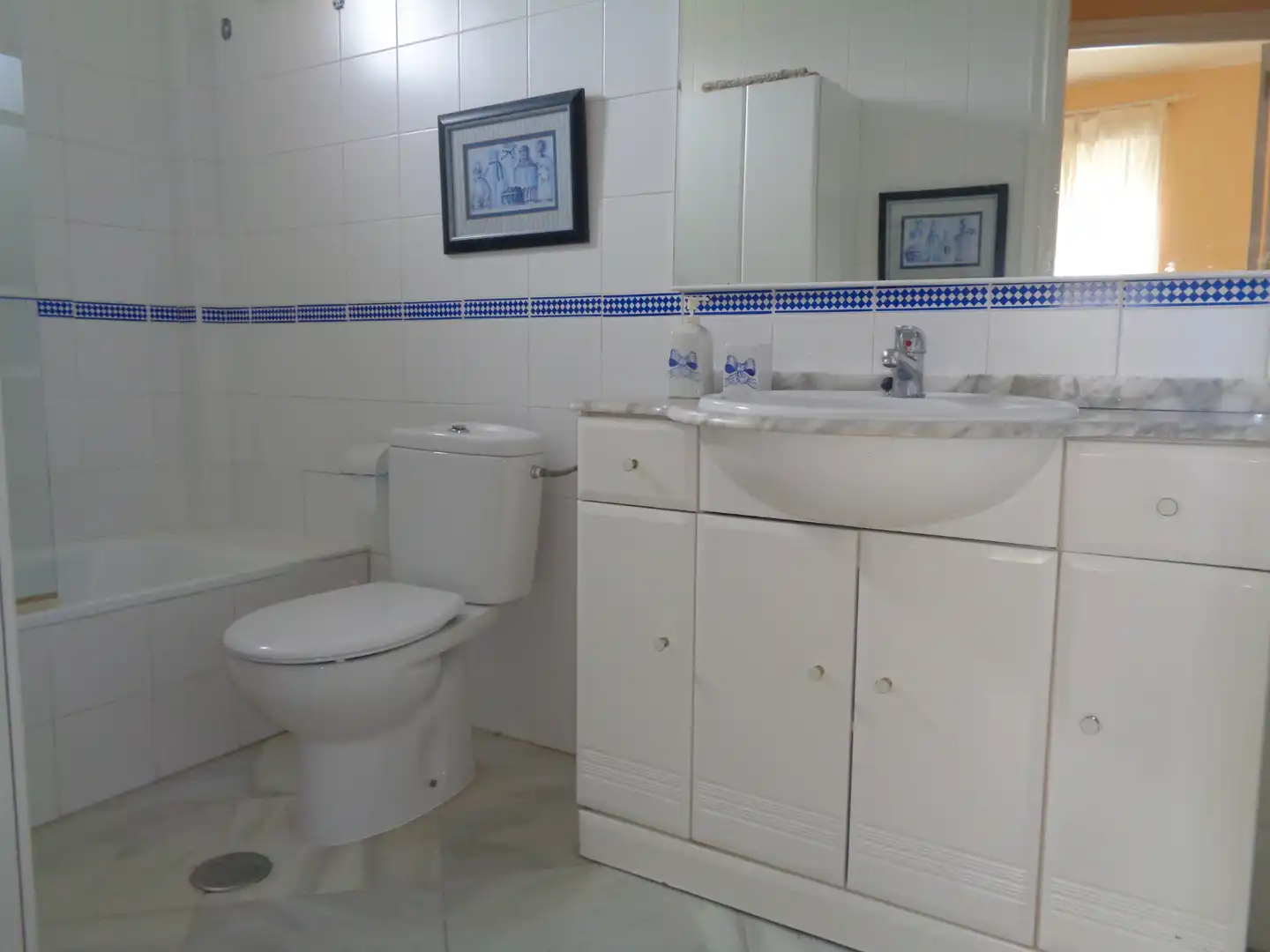 Bathroom of Apartments for sale in Islantilla  with Air Conditioner, Terrace and Community pool