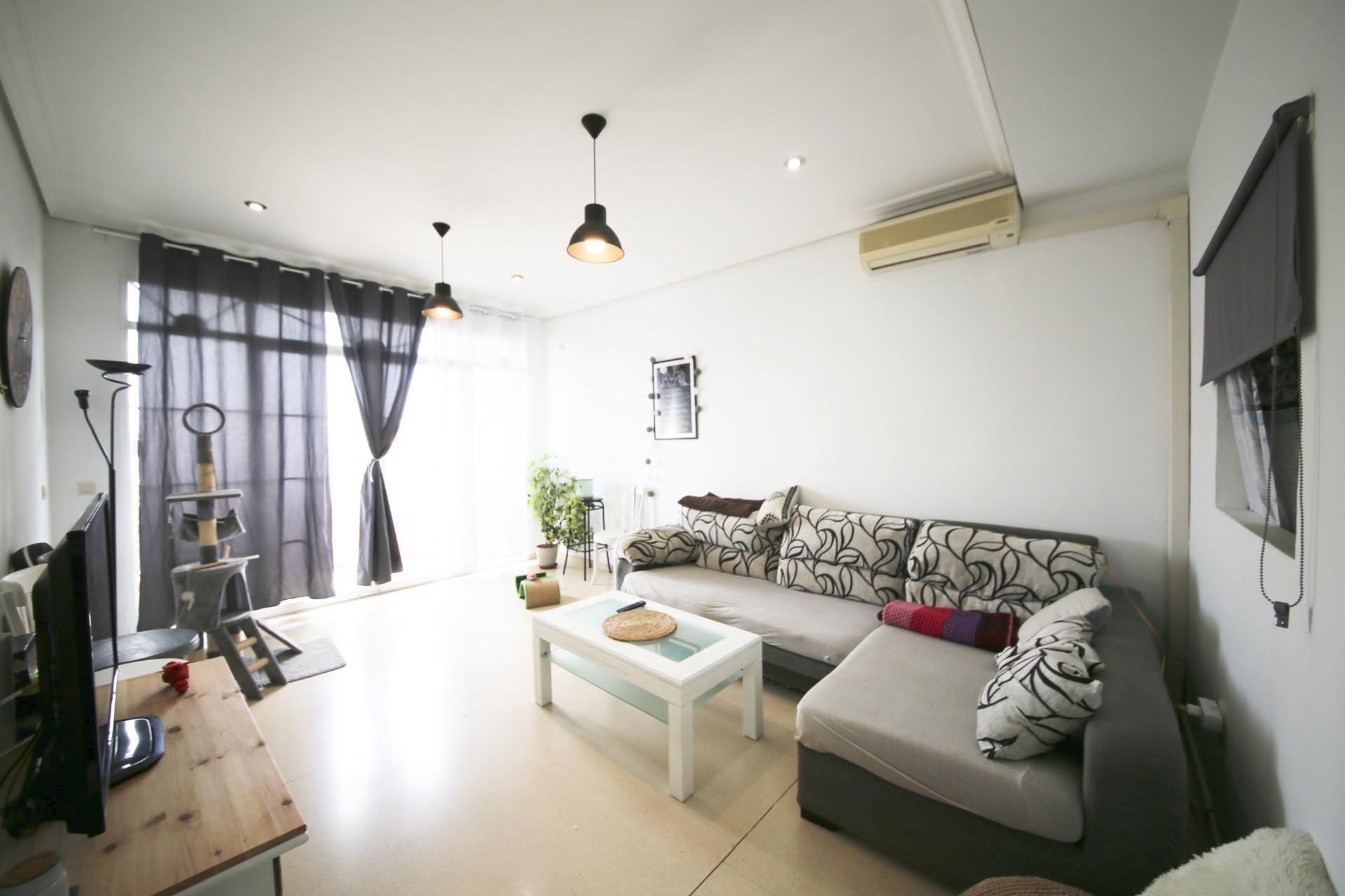 Sala d'estar de Casa o xalet en venda en Tomelloso amb Aire condicionat, Calefacció i Jardí privat