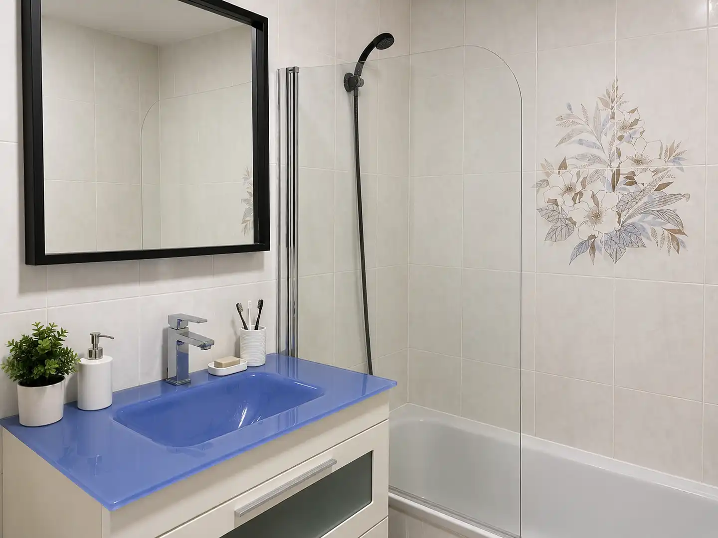 Bathroom of Flat for sale in Valencia  with Air Conditioner, Heating and Terrace