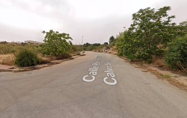 Terreno residencial en Venta en Calle Alfonso Guerra en Láchar