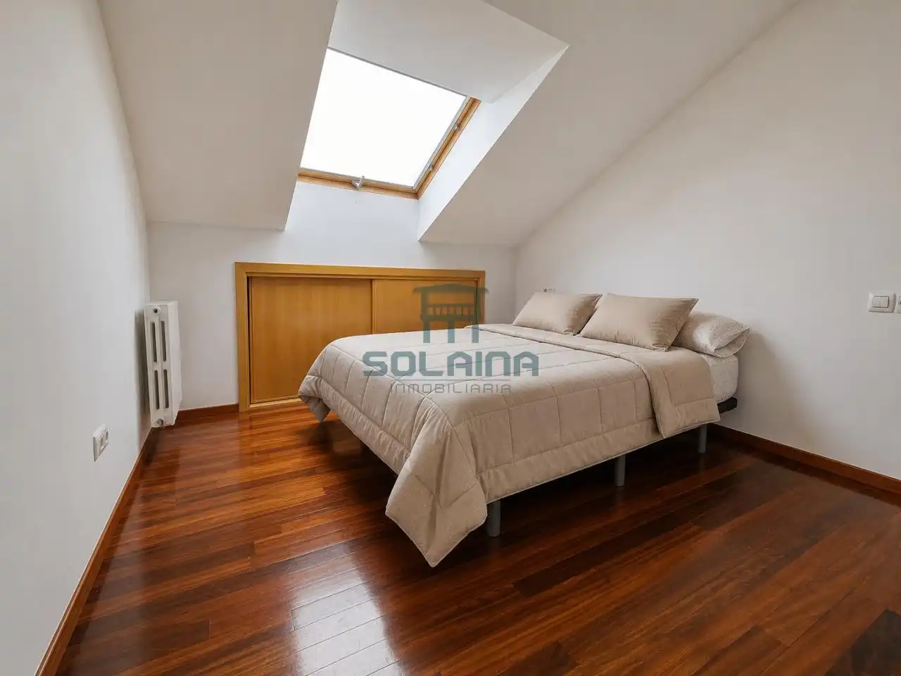 Bedroom of Duplexes for sale in Ourense Capital   with Air Conditioner and Heating