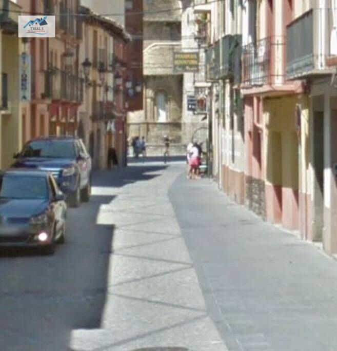 Vista exterior de Dúplex en venda en Jaca amb Terrassa i Balcó