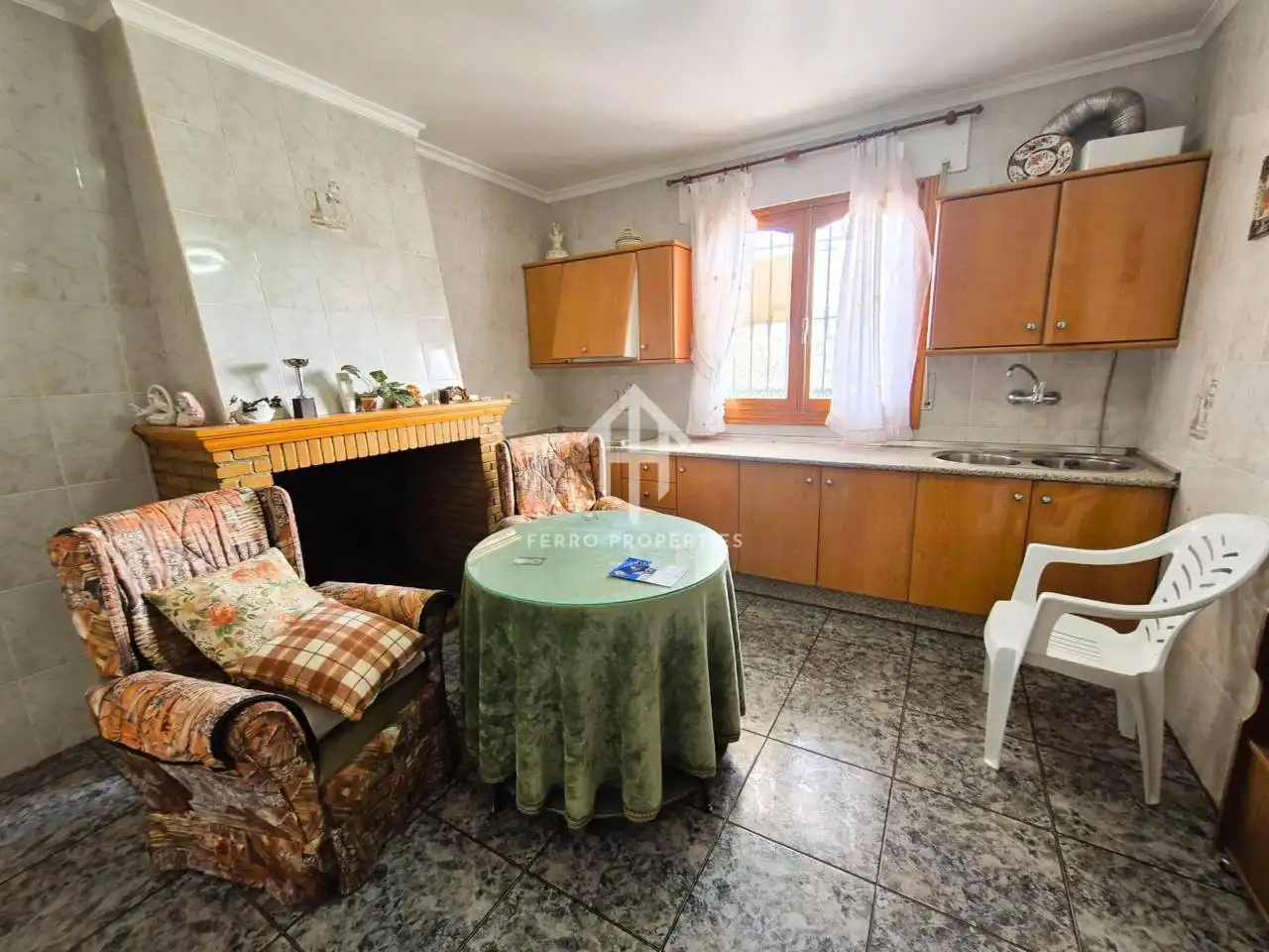 Kitchen of Houses for sale in Iznájar  with Private garden, Terrace and Furnished
