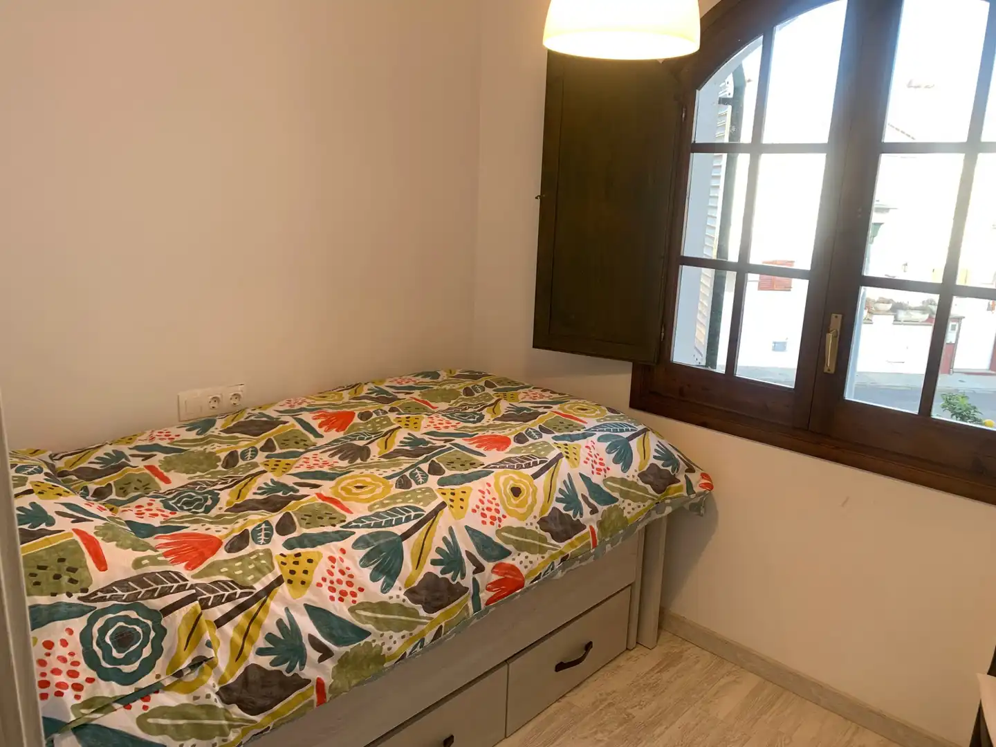 Schlafzimmer von Einfamilien-Reihenhaus zum Verkauf in Torredembarra mit Klimaanlage, Heizung und Privatgarten