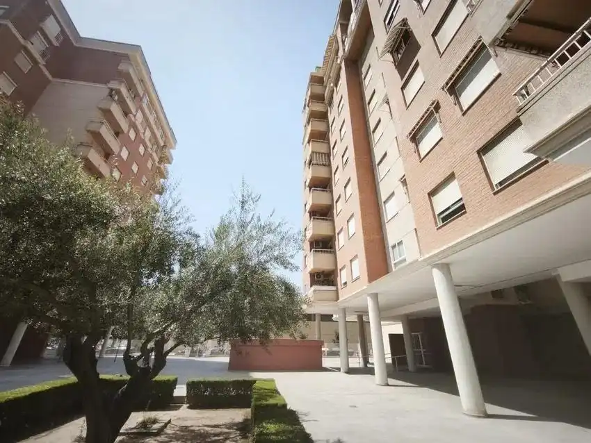 Flat for sale in Calle ENRIC VALOR, País Valencià