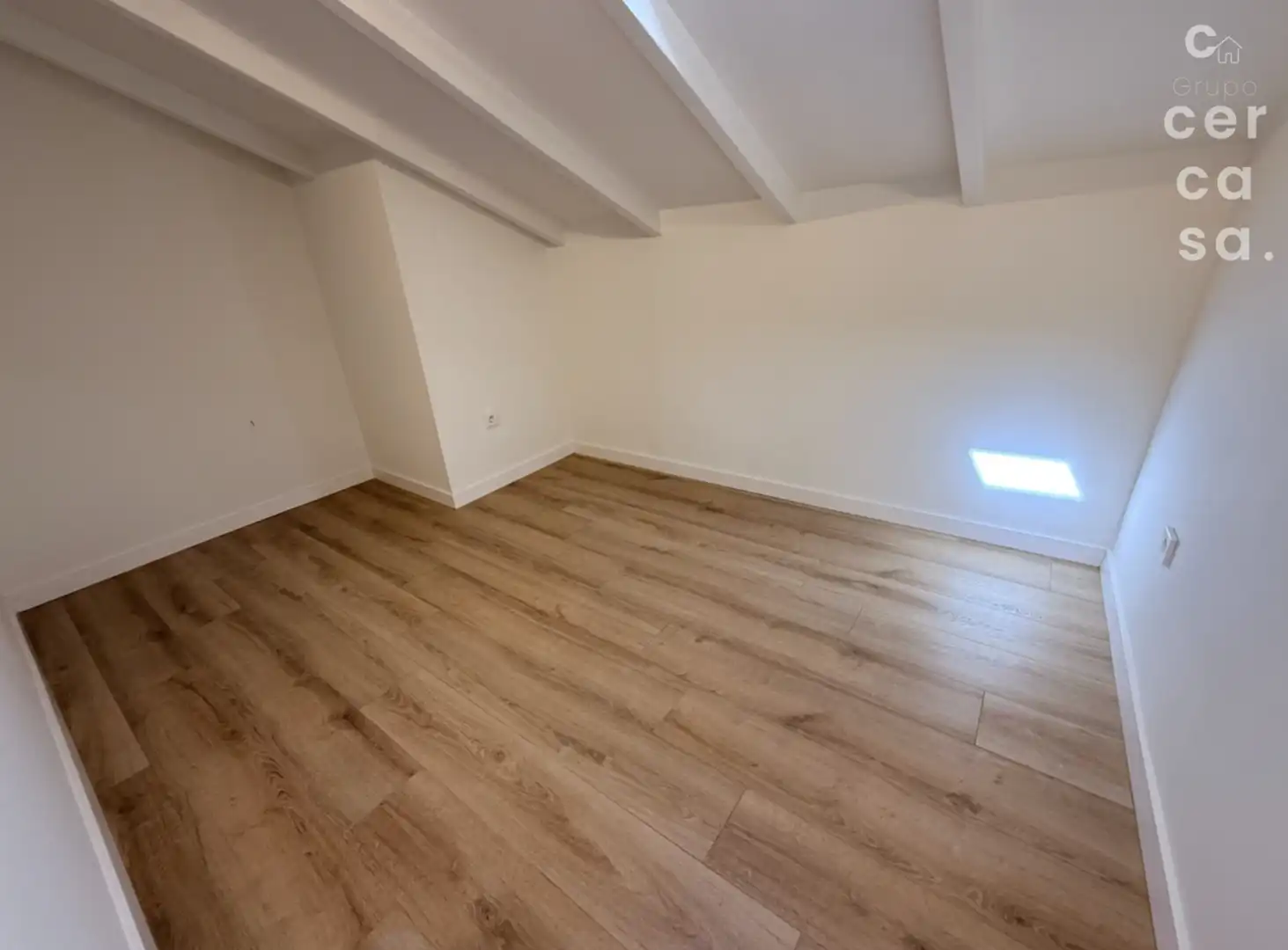 Houses for sale in Valencia  with Air Conditioner and Terrace