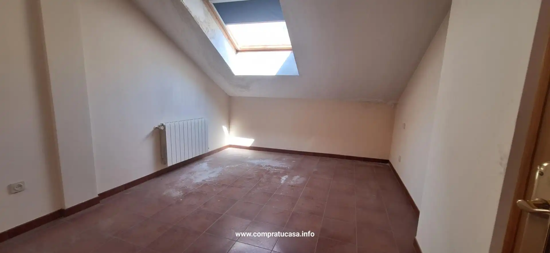 Piso en venta en Segovia con Calefacción, Jardín privado y Parquet