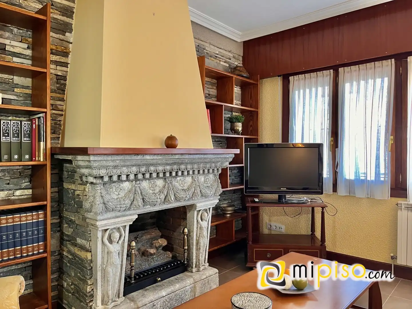 Sala de estar de Casa o chalet en venta en Santoña con Calefacción