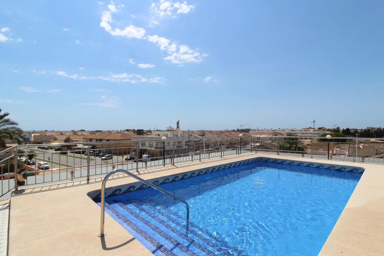 Piscina de Piso en venta en San Pedro del Pinatar con Calefacción, Terraza y Trastero