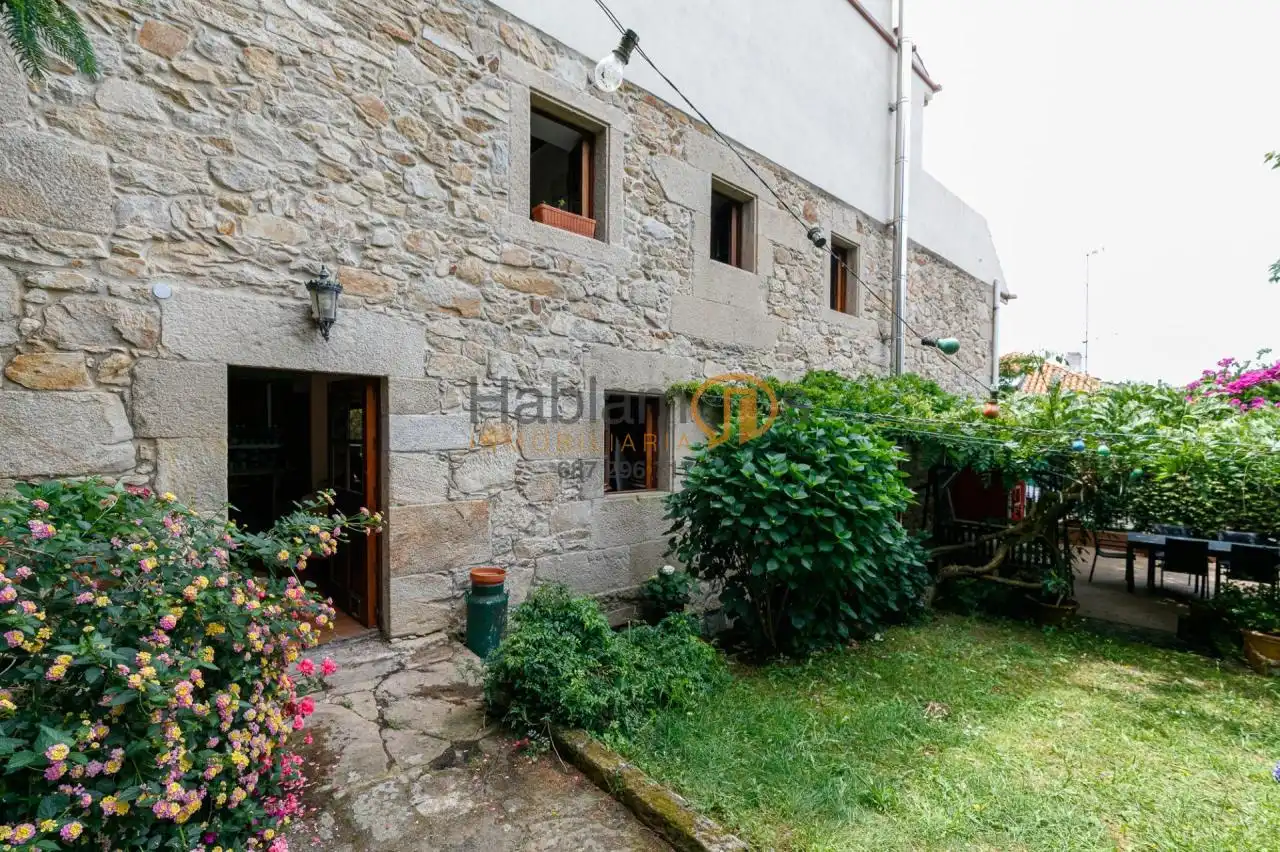 Casa amb terrassa en venda a O Carril, imagen 3