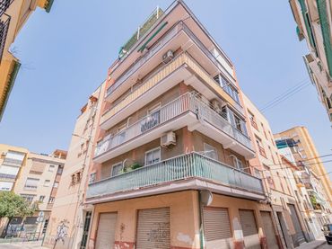 Pis amb balcó en venda a Calle SANTA ROSALIA