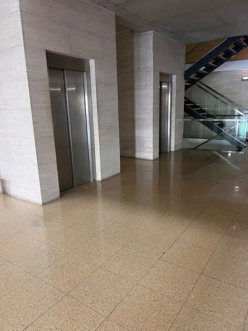 Oficina de alquiler en Perú, 49, Avenida Juan Diego