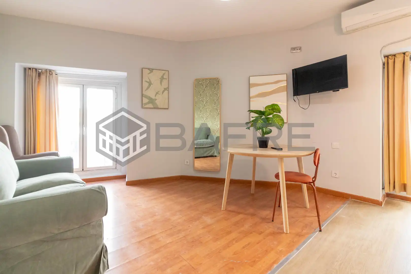Appartamento con terrazza in vendita a Calle del Caballero de Gracia, imagen 2