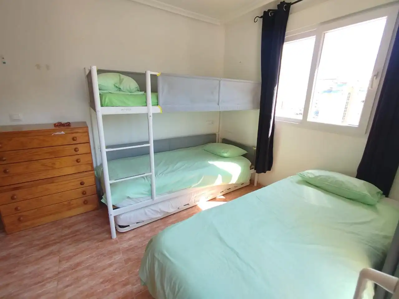 Habitación de Apartamento en venta en La Manga del Mar Menor con Aire acondicionado, Calefacción y Terraza