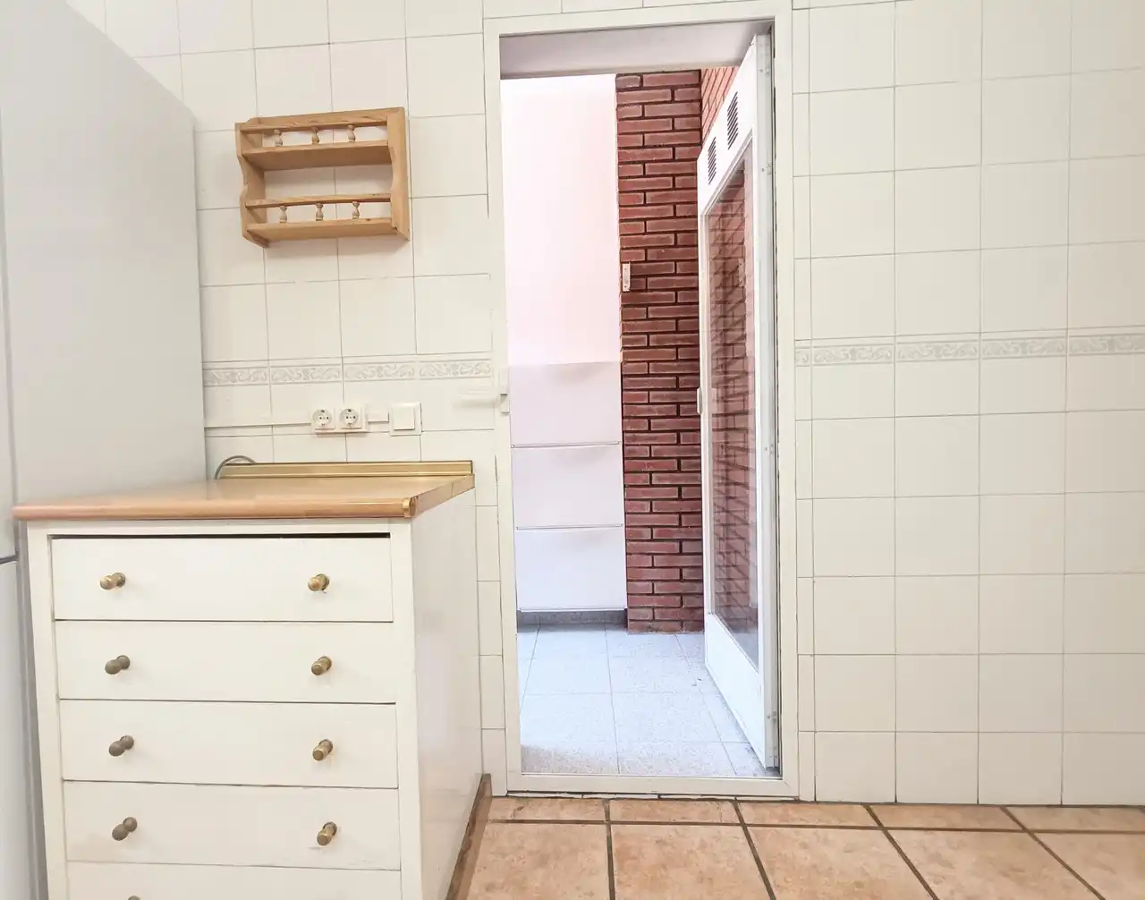 Kitchen of Flat for rent in Madrid  with Heating, Parquet flooring and Terrace