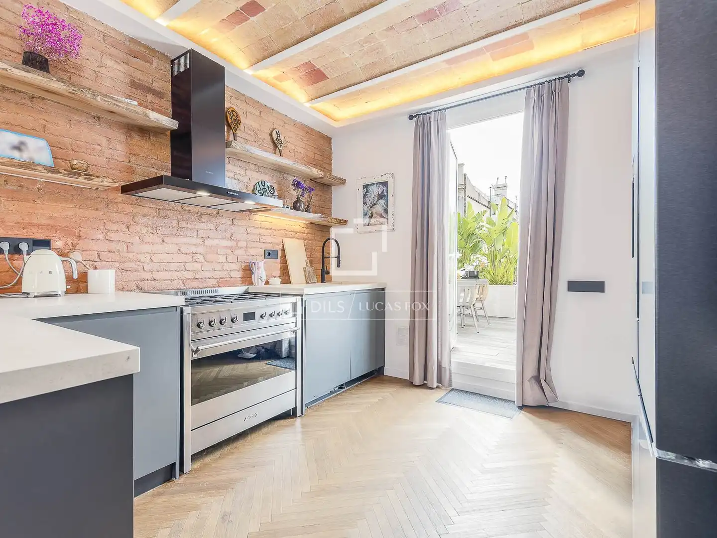 Cocina de Ático en venta en Barcelona con Aire acondicionado, Terraza y Amueblado