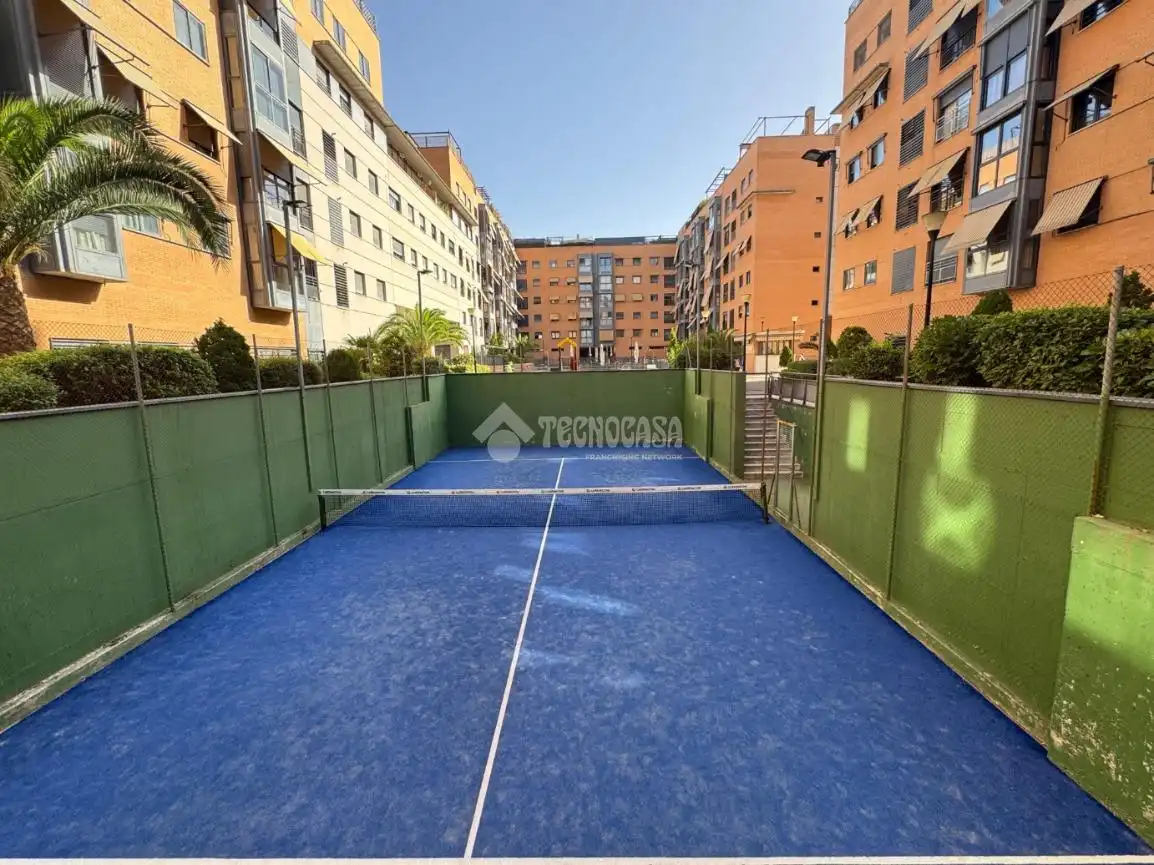 Exterior view of Flat for sale in Madrid  with Heating and Community pool