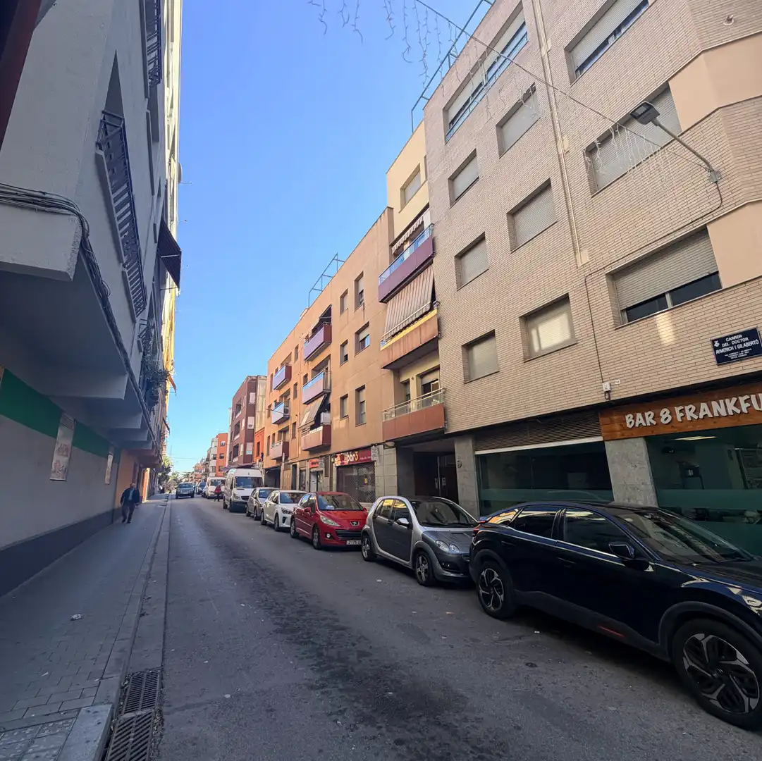 Vista exterior de Pis en venda en Terrassa amb Calefacció, Terrassa i Moblat