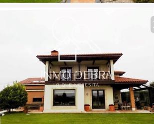 Exterior view of House or chalet for sale in Soto del Barco  with Heating, Terrace and Swimming Pool