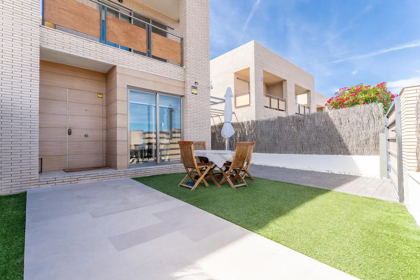 Terrassa de Casa adosada en venda en Cambrils amb Calefacció, Jardí privat i Terrassa