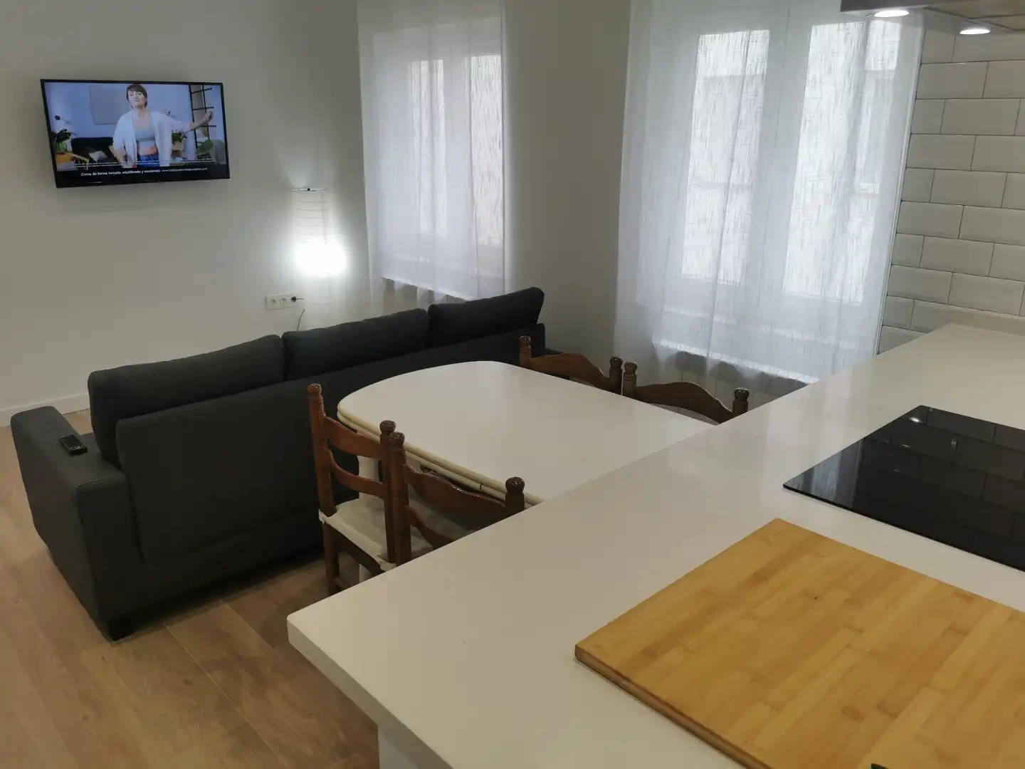 Sala de estar de Piso en venta en León Capital  con Calefacción, Parquet y Trastero