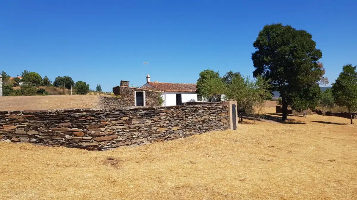 Finca rústica en venta en La Codosera
