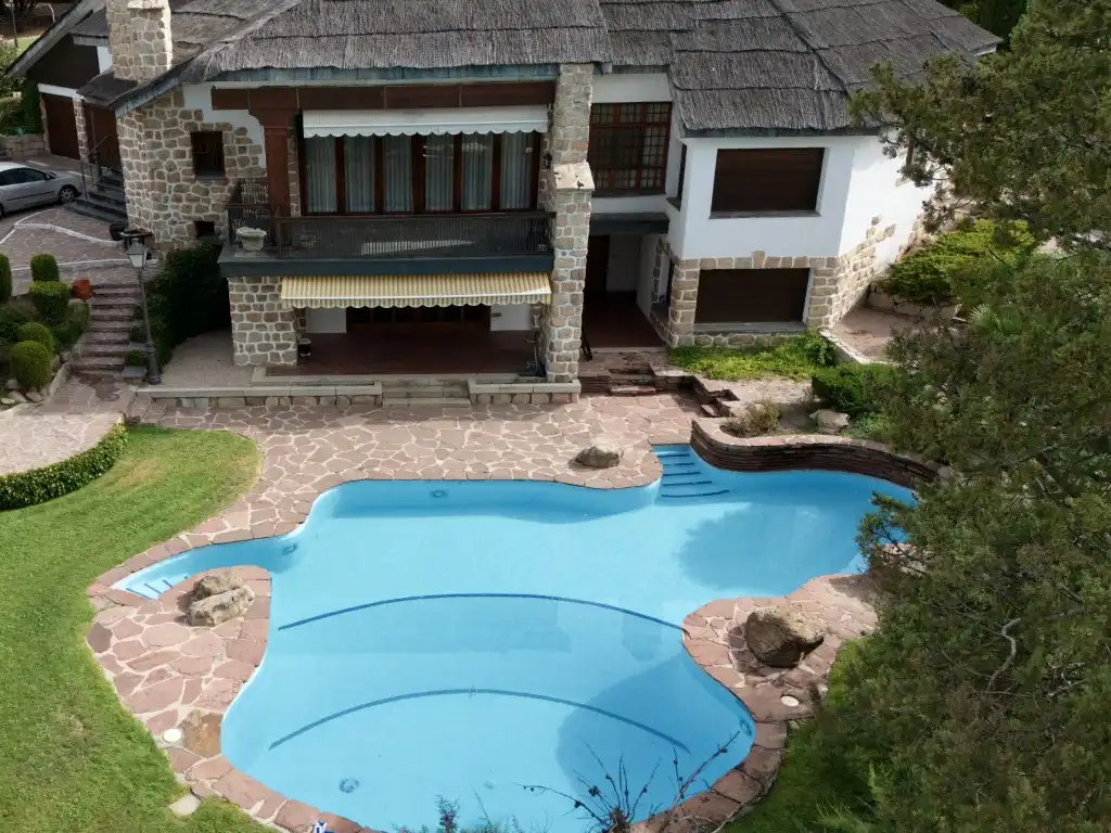 Piscina de Casa o chalet en venta en Algete