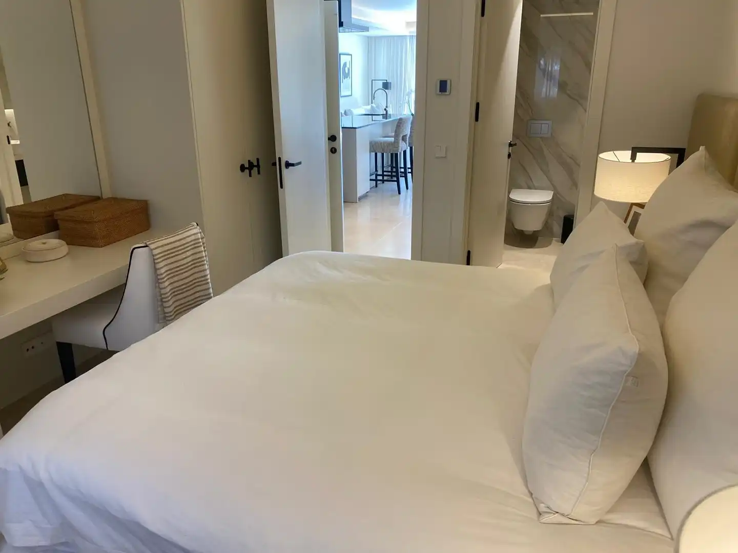 Habitación de Apartamento en venta en Marbella con Calefacción, Terraza y Trastero