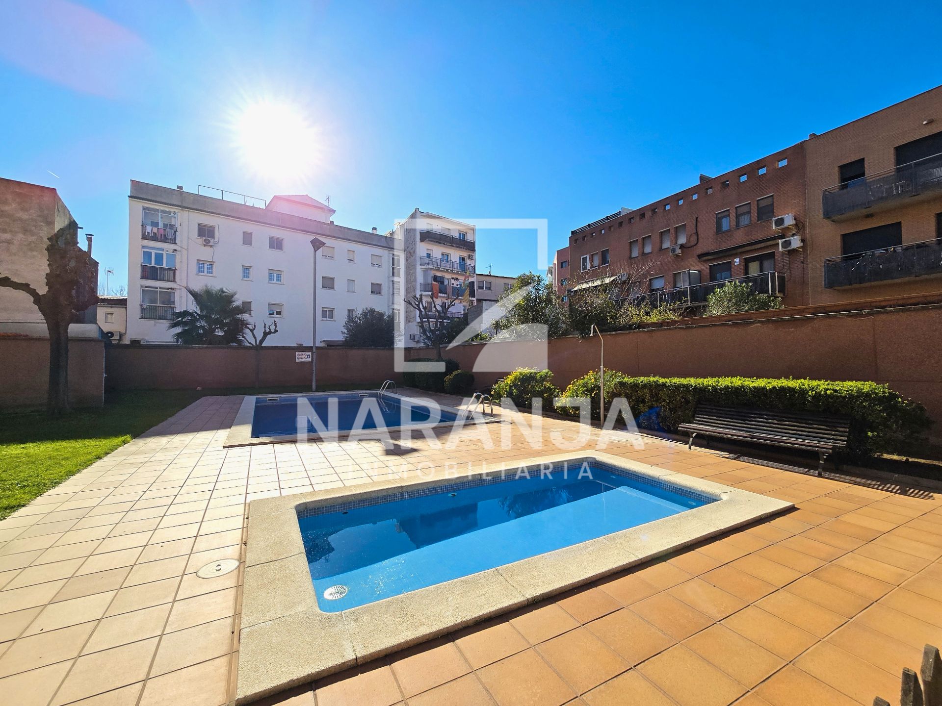 Piscina de Pis en venda en Mollet del Vallès amb Balcó i Piscina comunitària