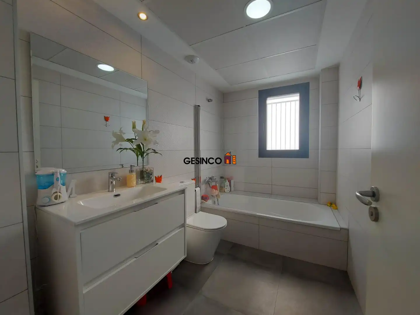 Badezimmer von Wohnung zum Verkauf in Xàtiva mit Klimaanlage, Terrasse und Abstellraum