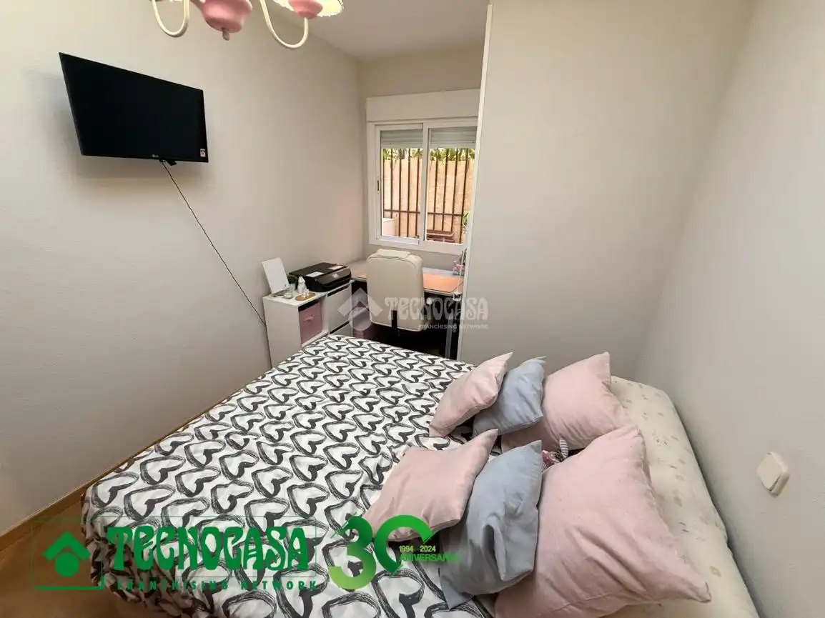 Schlafzimmer von Wohnung zum Verkauf in Toledo mit Klimaanlage, Heizung und Terrasse