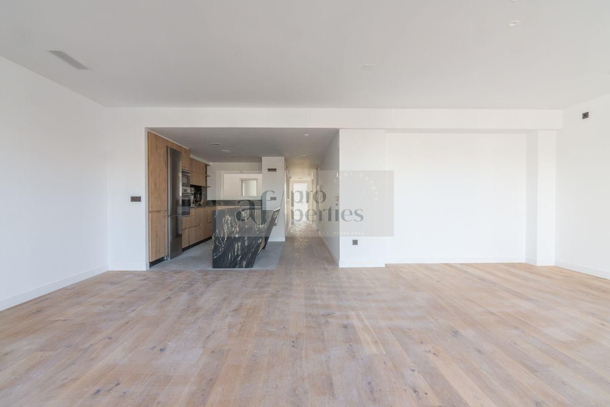 Flat for sale in Colon , 11, Centro - Areal