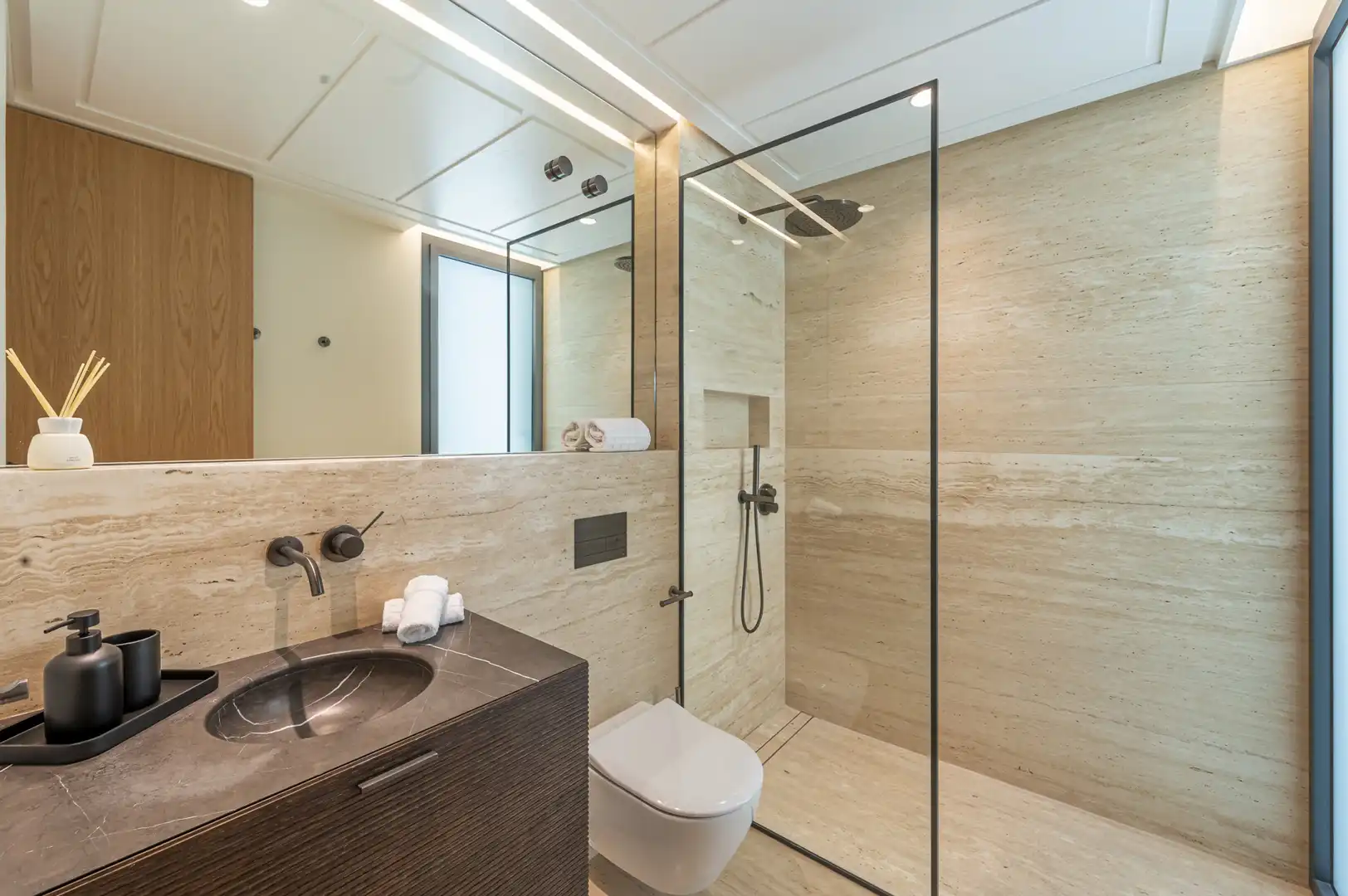 Bany de Apartament en venda en Estepona amb Aire condicionat, Calefacció i Terrassa