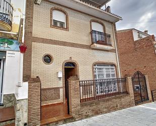 Vista exterior de Finca rústica en venda en Periana amb Aire condicionat, Terrassa i Balcó