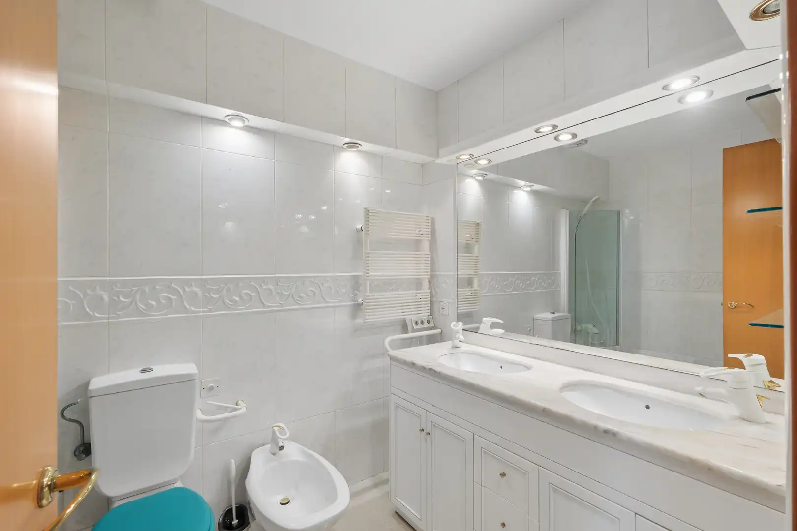 Bany de Casa o xalet en venda en Barcelona amb Aire condicionat, Calefacció i Terrassa