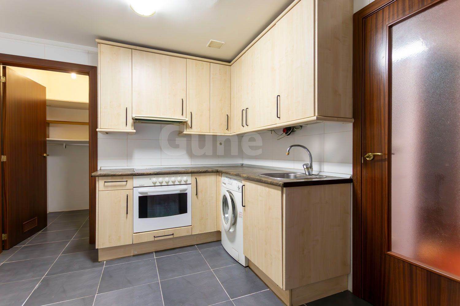 Kitchen of Flat for sale in Urretxu  with Heating and Storage room