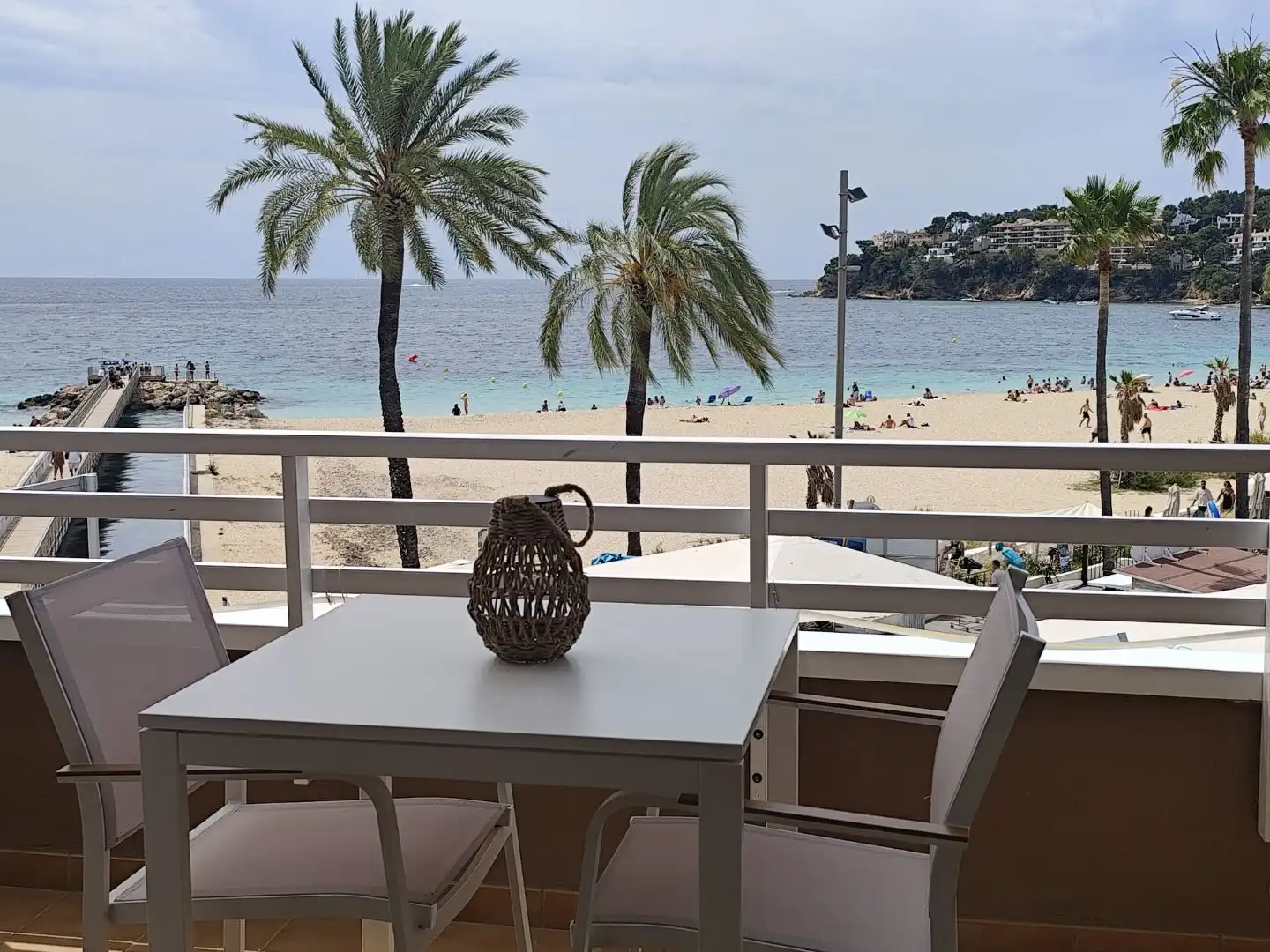 Appartement compact avec piscine à louer à Avenida Magalluf 18