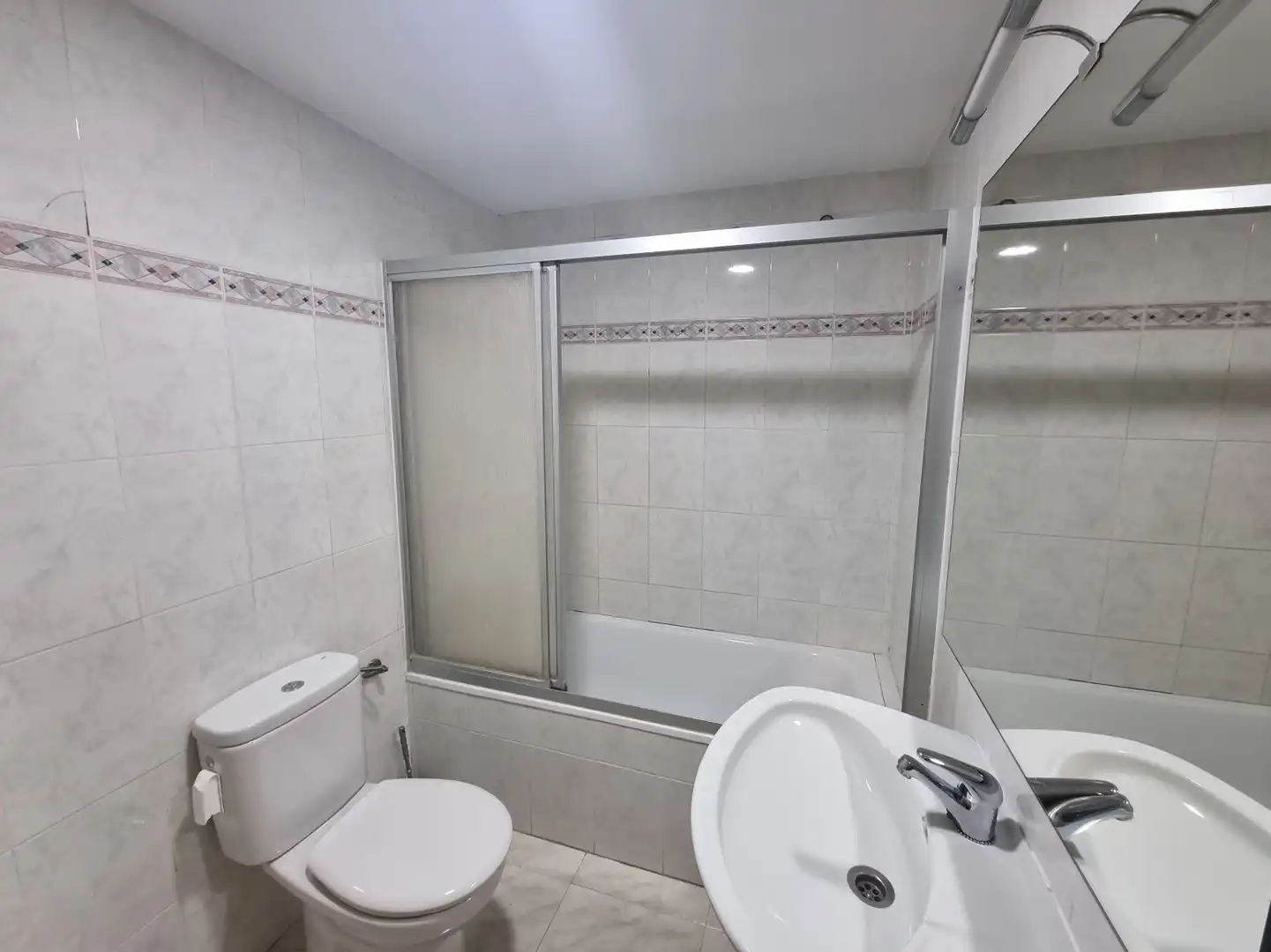 Bathroom of Flat for rent in Vila-real  with Furnished and Balcony