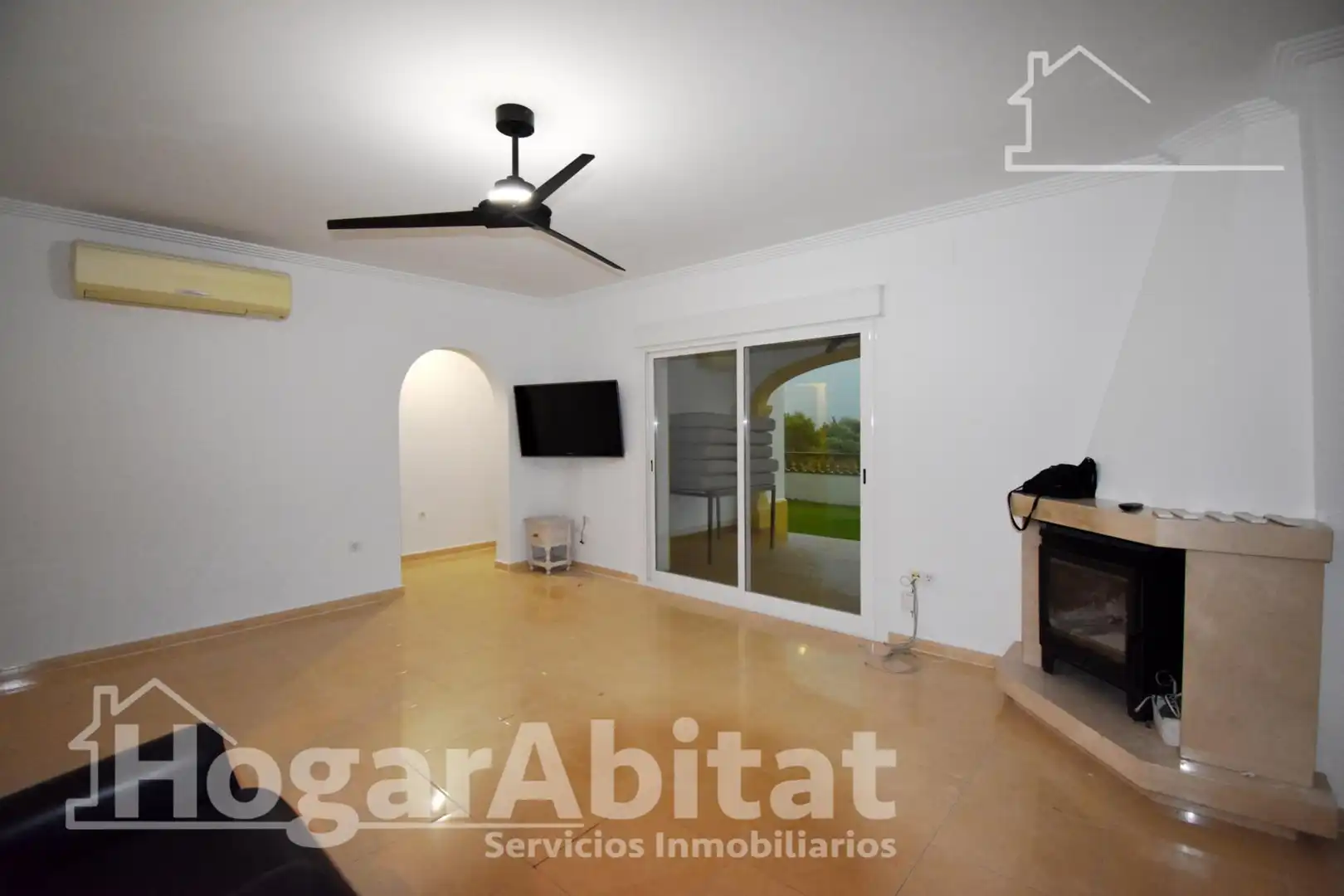 Sala de estar de Casa o chalet en venta en Beniarbeig con Aire acondicionado, Jardín privado y Terraza