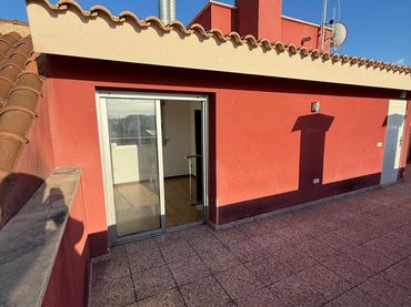Ático con ascensor en venta en JOSE LUJAN