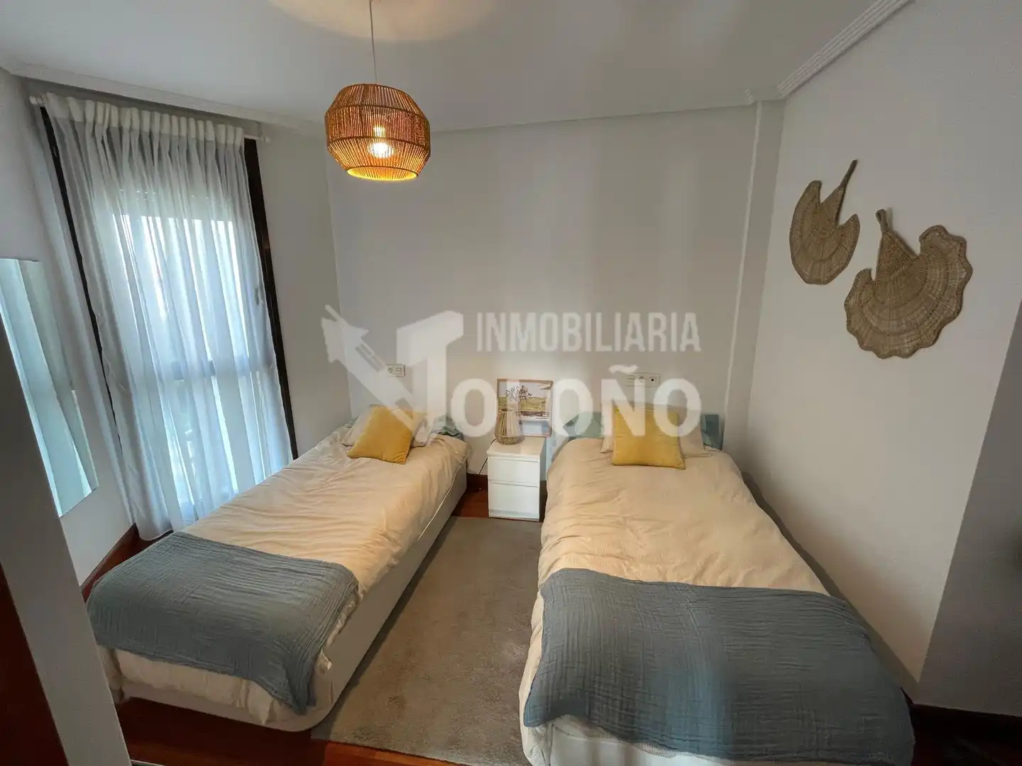 Dormitori de Apartament en venda en Casalarreina amb Calefacció, Parquet i Moblat