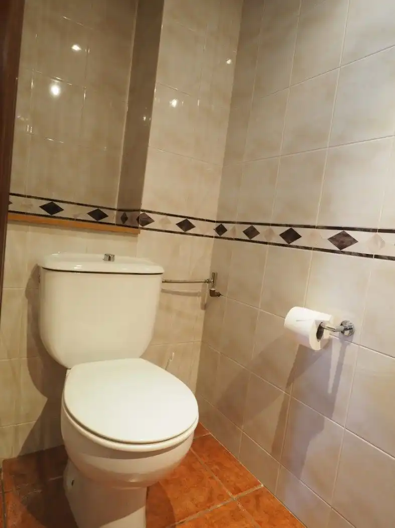Baño de Oficina de alquiler en Òdena con Aire acondicionado, Trastero y Amueblado