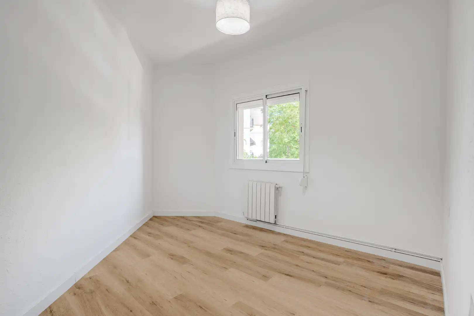 Habitación de Piso en venta en Barcelona con Calefacción, Parquet y Horno
