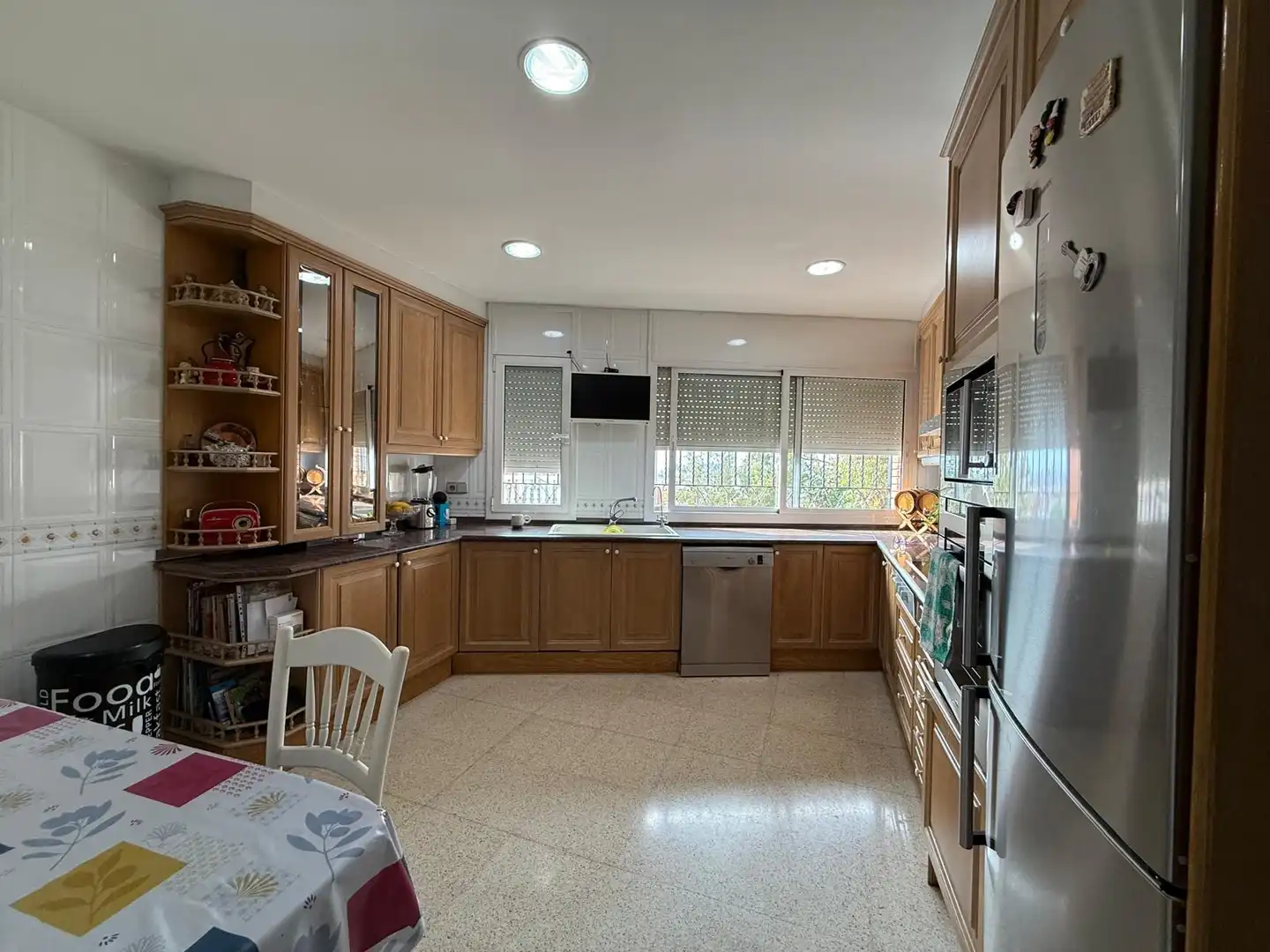 Küche von Haus oder Chalet zum Verkauf in Santa Coloma de Gramenet mit Klimaanlage, Heizung und Terrasse