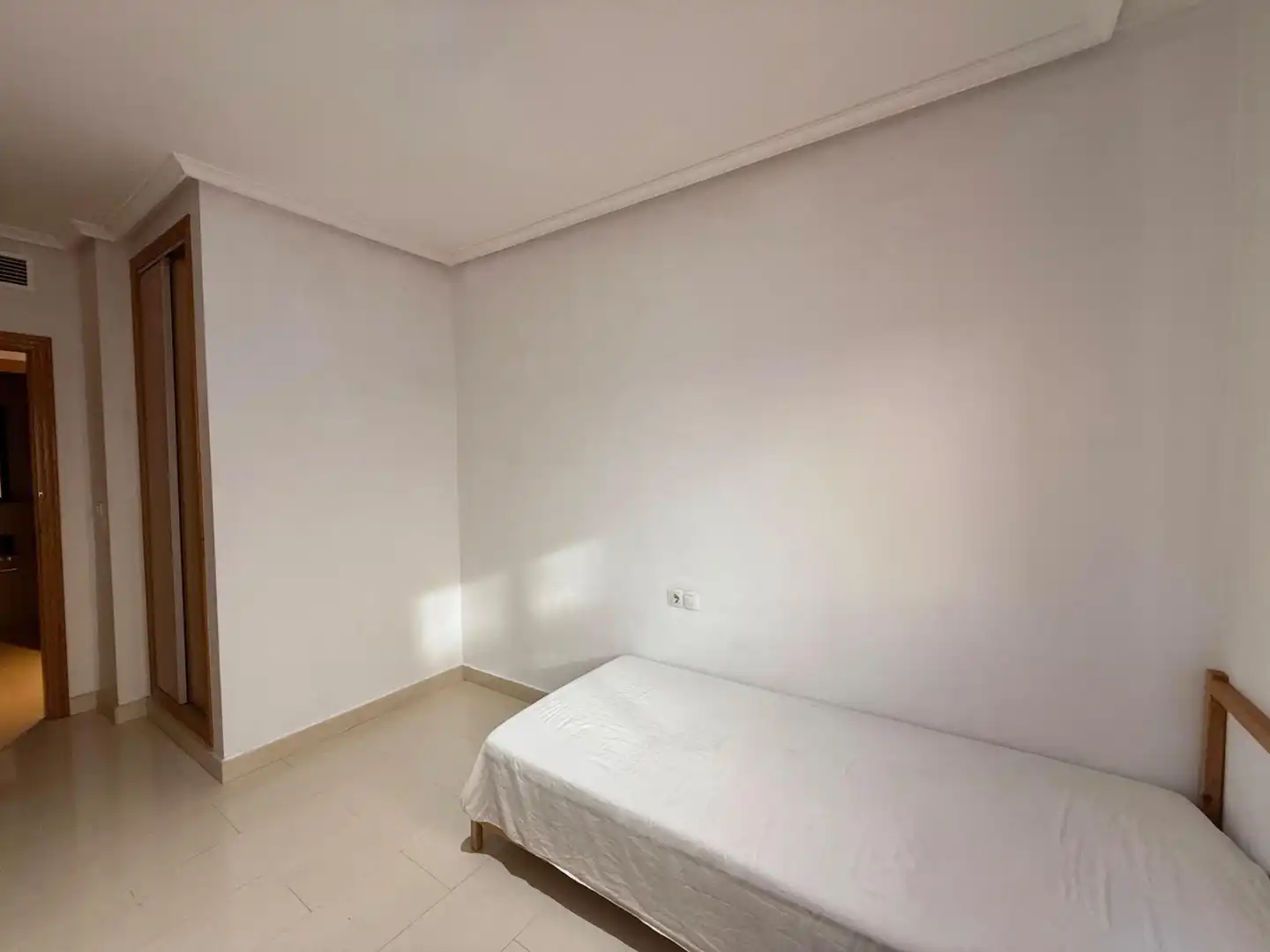Habitación de Piso en venta en Orihuela con Aire acondicionado, Calefacción y Amueblado